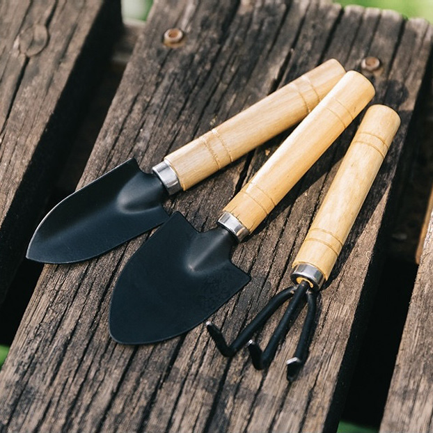 Multi-functional gardening tools